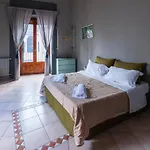 Oda ve Kahvaltı Terrazza Santa Chiara