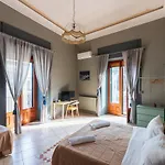 Oda ve Kahvaltı Terrazza Santa Chiara Katanya