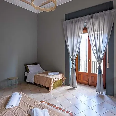 فندق مبيت وإفطار Terrazza Santa Chiara 4*