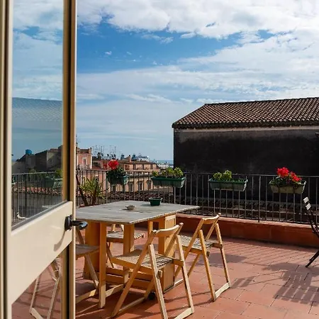 Terrazza Santa Chiara Oda ve Kahvaltı 3*