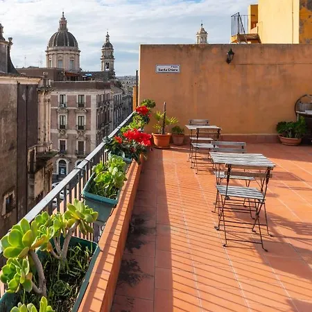 ベッド・アンド・ブレックファスト Terrazza Santa Chiara カターニア