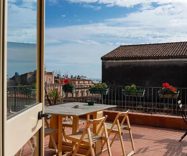 Terrazza Santa Chiara Couette-café 4*