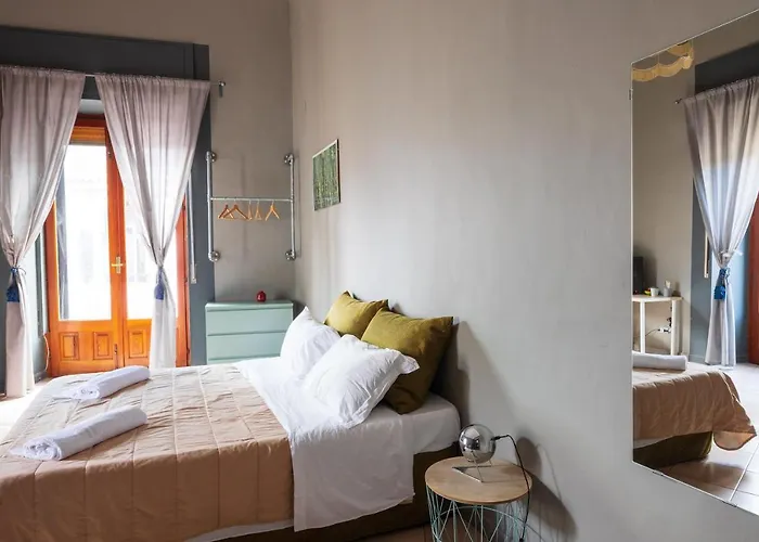 Terrazza Santa Chiara Couette-café